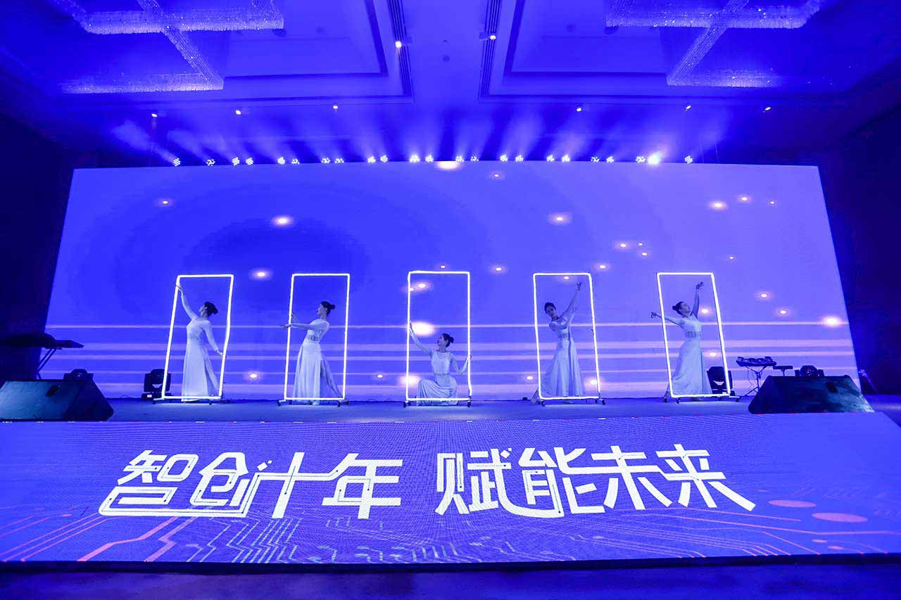 《时空之门》-- 苏州市薇茉舞蹈工作室